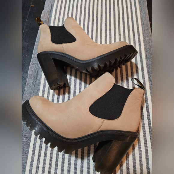 EUC Dr. Marten heel boots- 9 - Picture 9 of 13